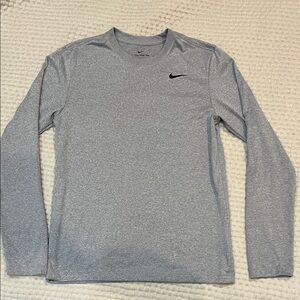 Nike Men’s Dri-Fit Heather Gray Long Sleeve Performance Tee | Size S